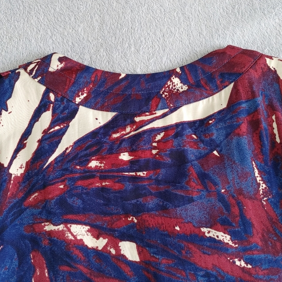 *SOLD* CLEO Sleeveless Blouse - Picture 6 of 6